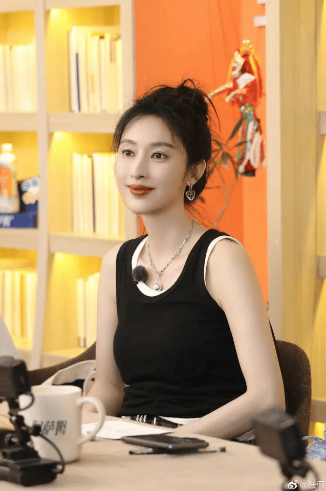 皇冠信用网代理
_知名女演员道歉：已深刻认识到错误