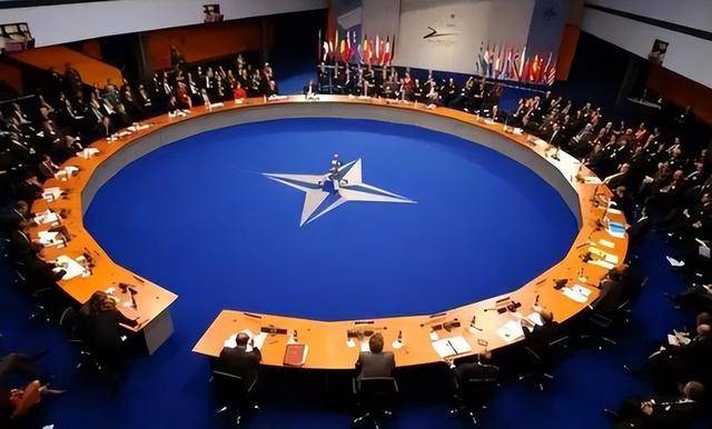 hga030皇冠安卓手机版
_血战500天后hga030皇冠安卓手机版
，乌东重镇升起俄罗斯国旗：北约32国只剩一个选择